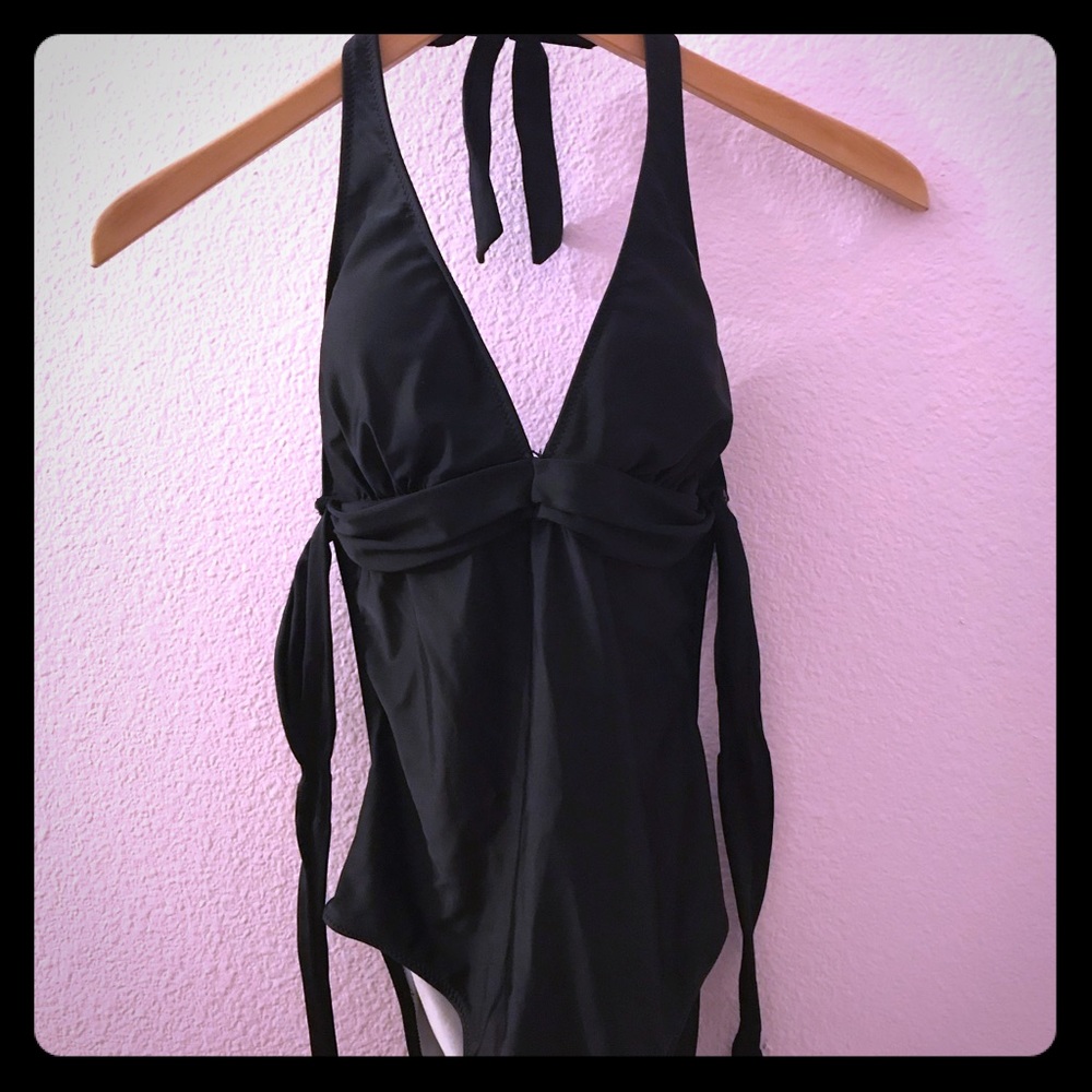 Never worn open back one piece swimsuit